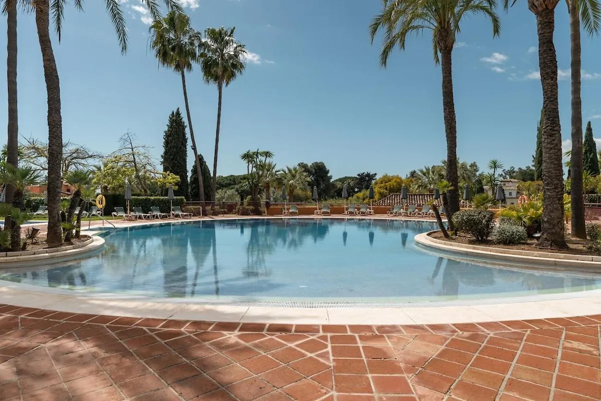 Apartment With A Garden Near The Sea In Gran Bahia De Marbella